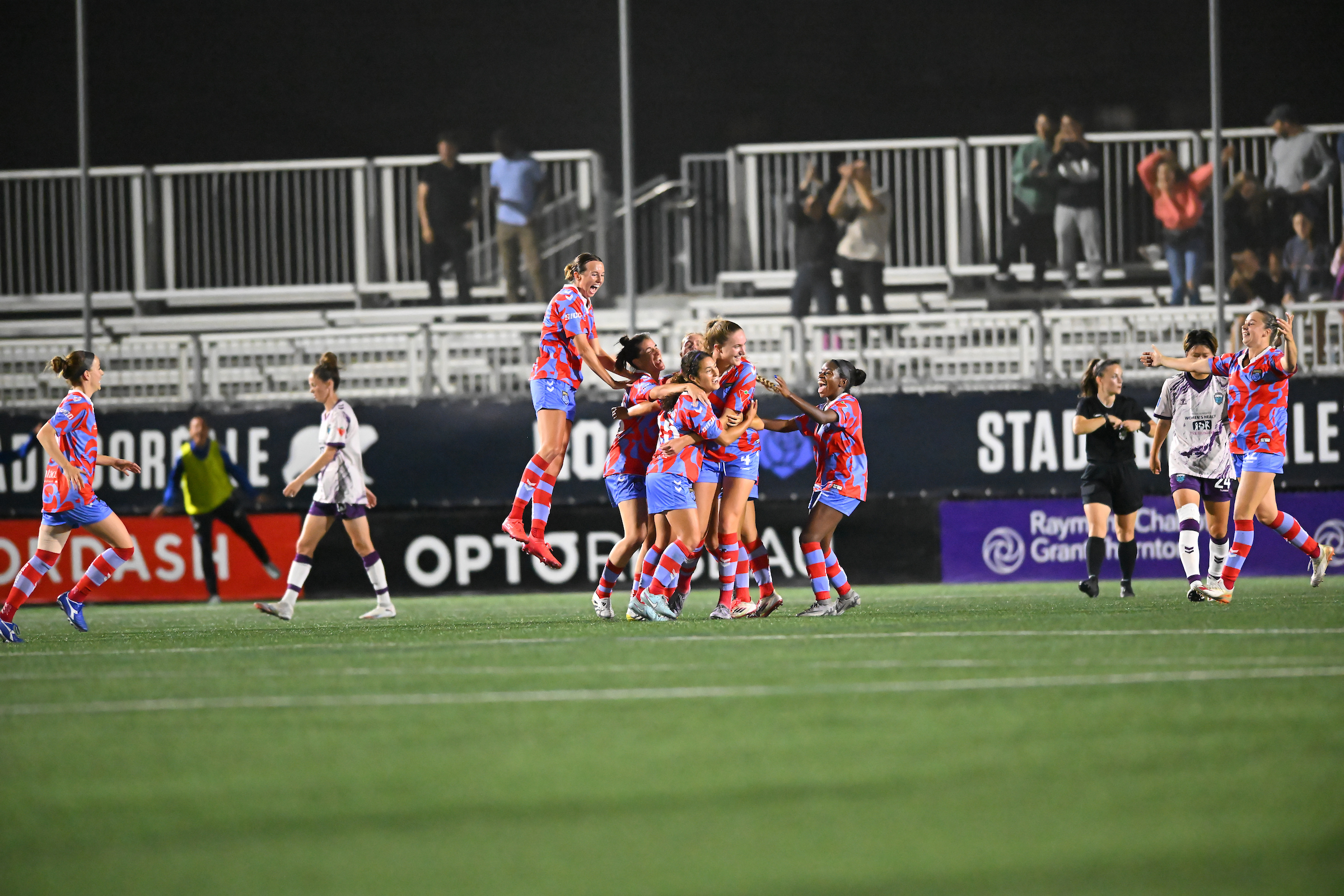 Montréal Roses FC Punch Playoff Ticket with 2-0 Home Win over Halifax