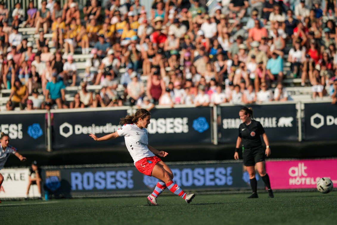ROSES CLOSE HOME STRETCH WITH SECOND STRAIGHT WIN