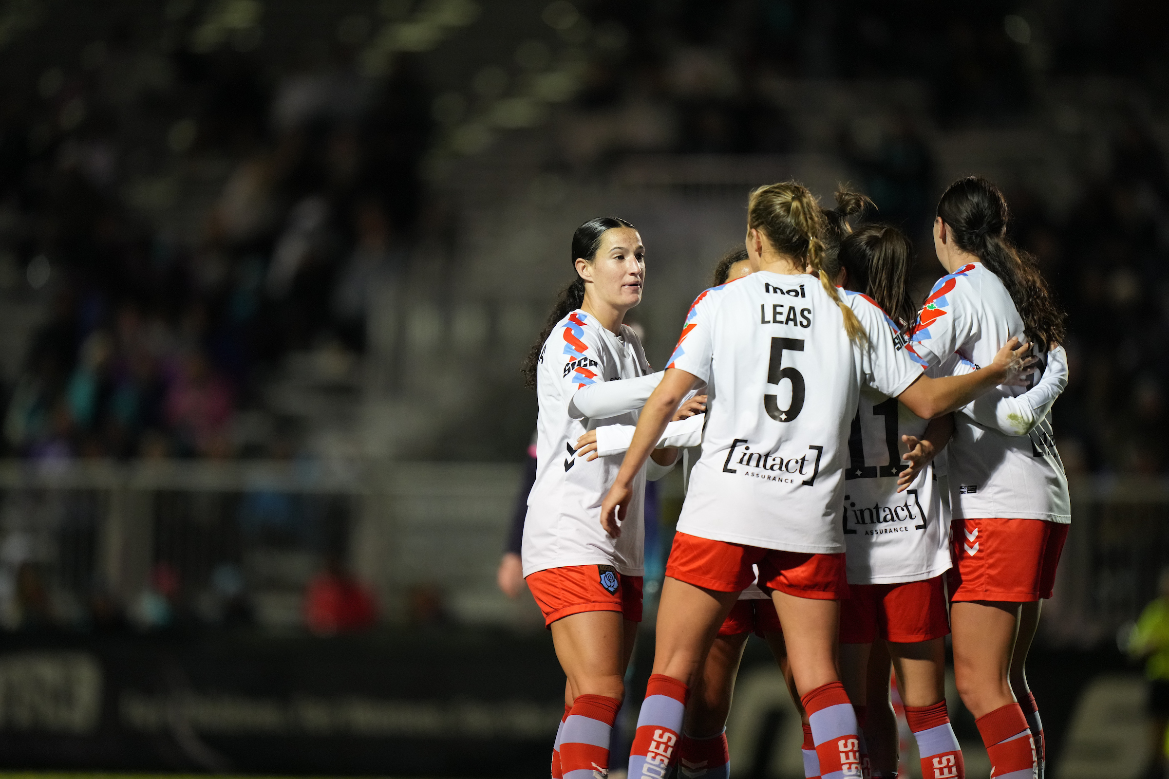 ROSES BRING HOME A POINT ON THE ROAD