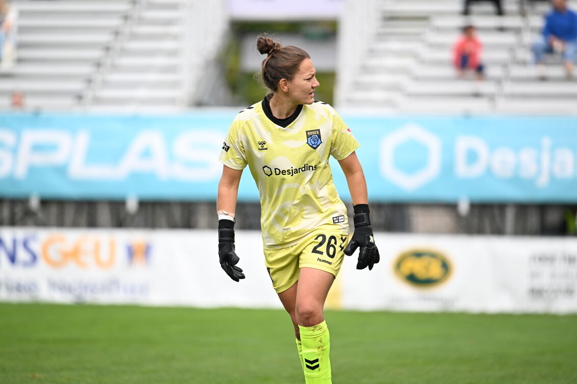 ROSES STAY ATOP THE TABLE, EXTEND UNBEATEN RUN