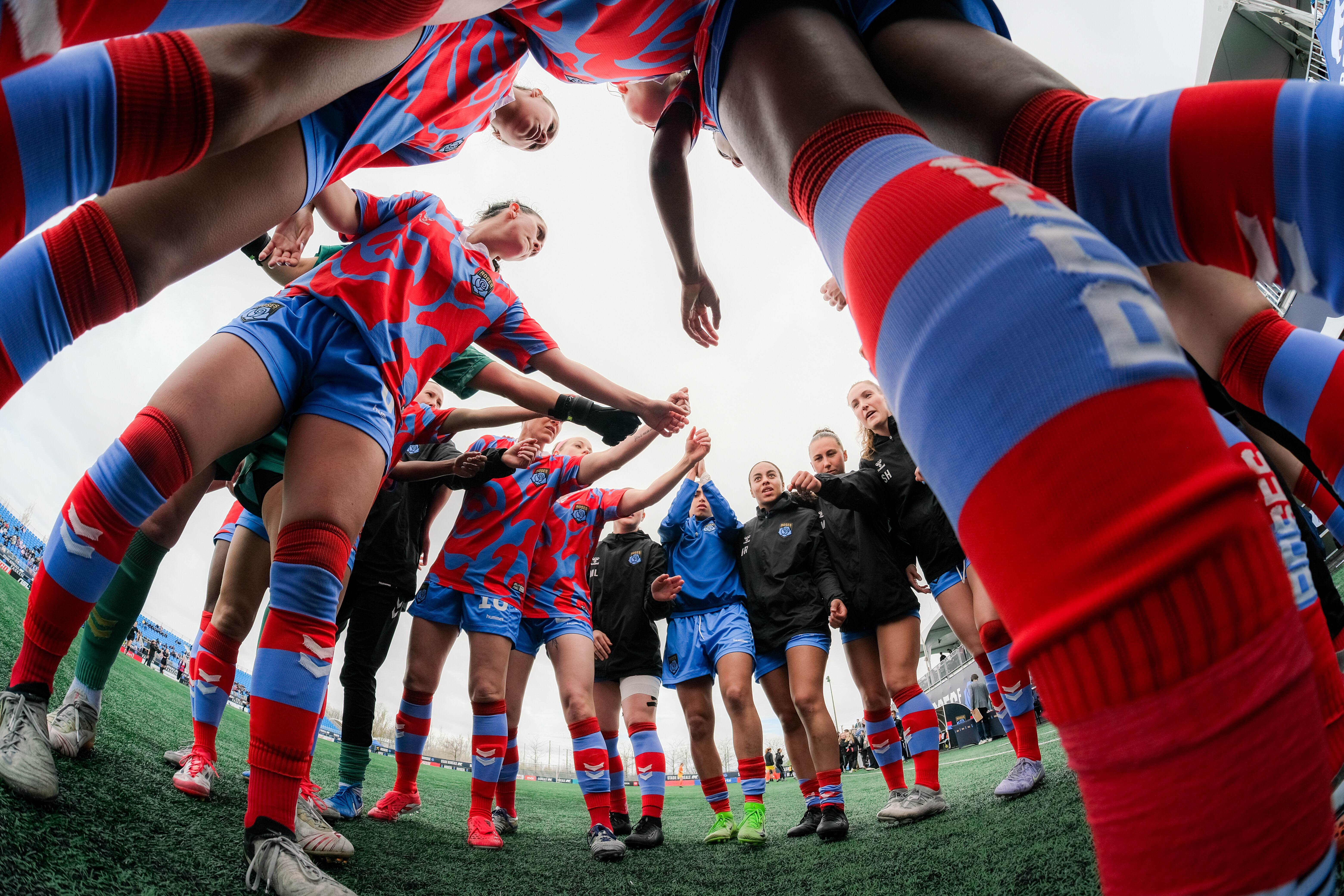 LES ROSES AMORCENT LEUR SAISON 2026 À CALGARY