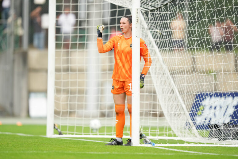 Vancouver Rise FC keeper wins ‘Golden Glove’ award