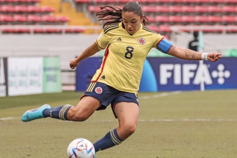 Vancouver Rise FC Sign Colombian International Camila Reyes