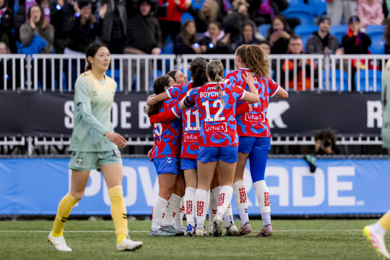 ROSES VISIT OTTAWA FOR A TOP-OF-THE-TABLE SHOWDOWN