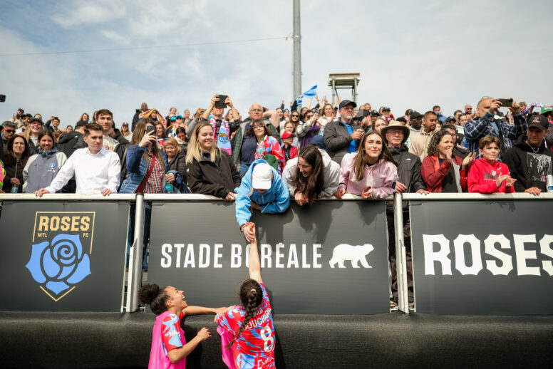 LES ROSES ACCUEILLENT LES CHAMPIONNES EN TITRE POUR LEUR MATCH D'OUVERTURE À DOMICILE