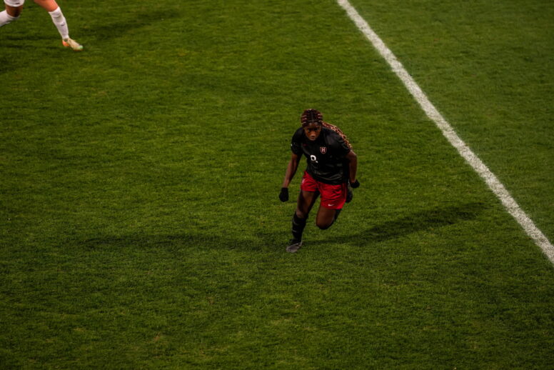 Vancouver Rise FC Sign Canadian Attacker Audrey Francois