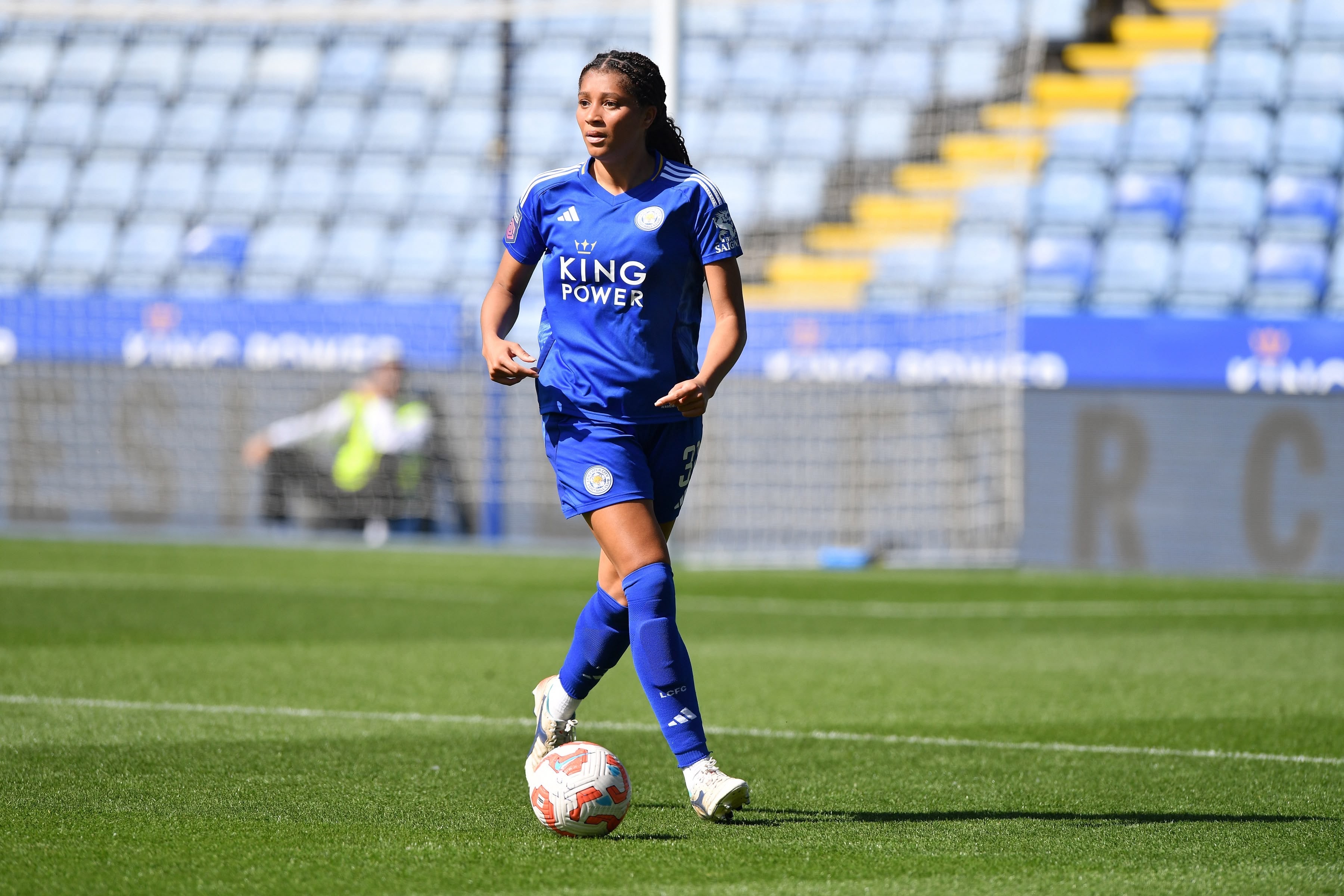 Vancouver Rise FC sign Jamaica international Chantelle Swaby